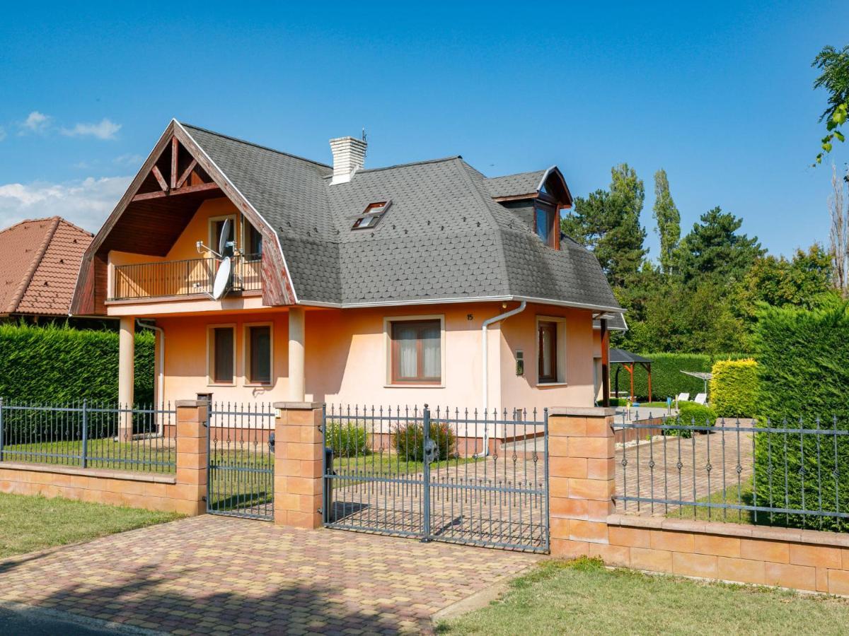 Holiday Home Narcisse By Interhome Balatonszarszo Exteriör bild